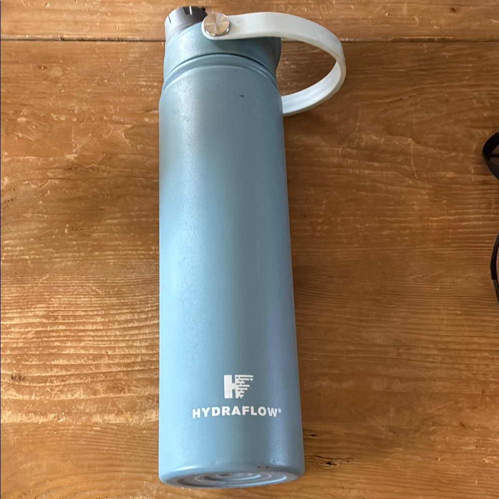 Hydraflow Light Blue Water Bottle